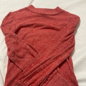 red long sleeve puff sleeve top